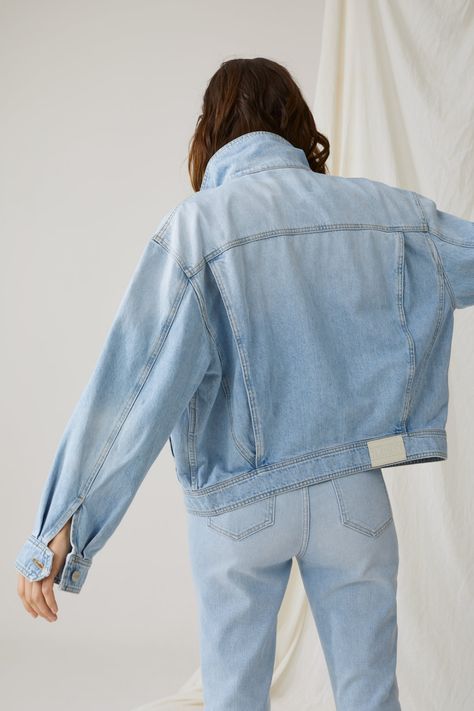 JACKETS & COATS | CLOSED Denim Jacket Photoshoot, Jackets Photoshoot, Denim Photography, Denim Campaign, Jacket Photoshoot, Denim Style Women, Bags Photography, Denim Photoshoot, Denim Editorial