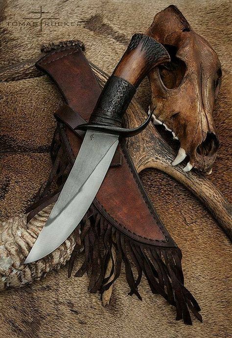 Knife Aesthetic, Collector Knives, Hand Forged Knife, Great Knife, Forged Knife, Knife Design, Cool Knives, Knife Sheath, Bowie Knife