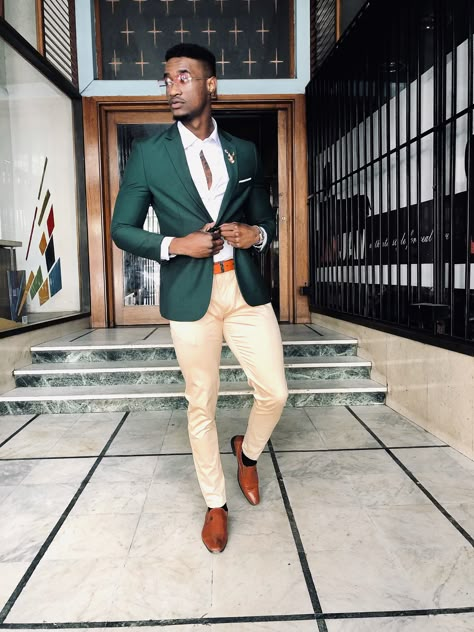 Emerald blazer with khaki chinos and Brown shoes Hunter Green Mens Suit Wedding, Green Blazer Khaki Pants Men, Brown And Green Suit Men, Chino And Blazer Men Wedding, Chinos And Blazer Men, Khaki Blazer Outfit Mens, Khaki Pants Outfit Men Formal, Green Blazer Outfit Men, Khaki Outfit Men