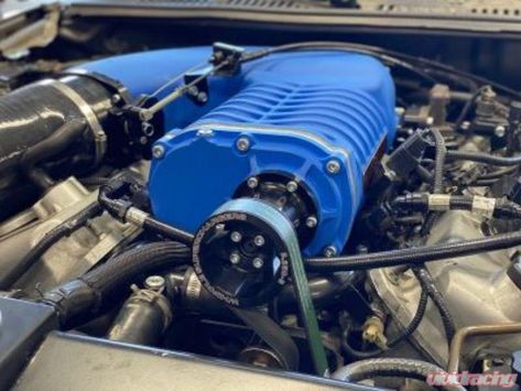 Whipple supercharger - Mustang. Whipple has broken many rules/records since it first appeared. One of the most advanced supercharger systems Whipple Supercharger, Types Of Twins, 2018 Mustang Gt, Funny Patches, Combustion Chamber, Cold Air Intake, V8 Engine, Engine Types, Mustang Gt