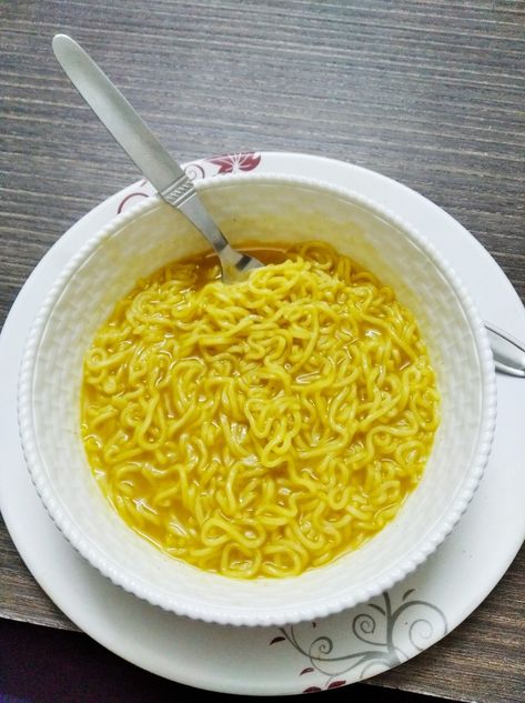 Maggie Noodles Photography, Maggie Recipes Indian, Maggie Food, Maggie Noodles, Maggi Noodles, Maggi Recipes, Fav Food, Quick Recipes Snacks, Gujarati Recipes