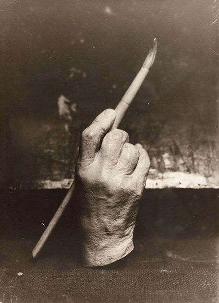 Moulding of the hand of Adolf von Menzel holding a paintbrush, 1900 Adolf Von Menzel, Holding Paintbrush, Brush Tattoo, Wolves And Women, Jeff Koons, Jackson's Art, Illusion Art, Hand Holding, Hand Art