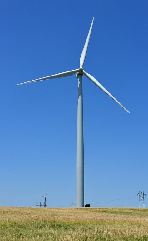 Wind mills continue to evolve in the Great Plains. This electricity-generating turbine is located not far from the wooden wind mill at Cottonwood Ranch. Wind Mill Drawing, Tractor Drawing, Eco Technology, Types Of Renewable Energy, Farm Windmill, Teacher Picture, Wind Mills, Wind Mill, Coral Bleaching