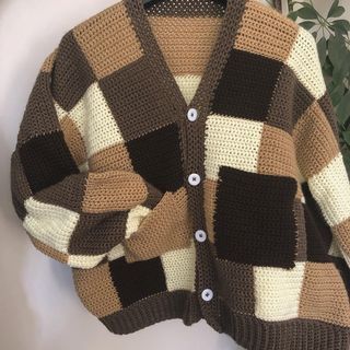 my first ever commission!! was so so pleased to make this for becky and i’m glad she trusted me with the orange buttons 🧶 #crochet… Kary Dasty, Brown Crochet Sweater, Brown Crochet Cardigan, Crochet Cardigan For Beginners, Oversized Crochet Sweater, Pola Jaring, Brown Monochrome, Free Crochet Cardigan, Cardigan Ideas