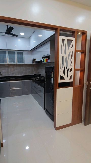 Kitchen Elevation Design, Modern Kitchen Partition Design, Partition Ideas For Open Kitchen, Kichan Partion Design, Kitchen Interior Ideas Modern, Kitchen Almirah Designs, Kitchen Arch Design Modern, Hall Kitchen Partition Design, Kitchen Arch Design