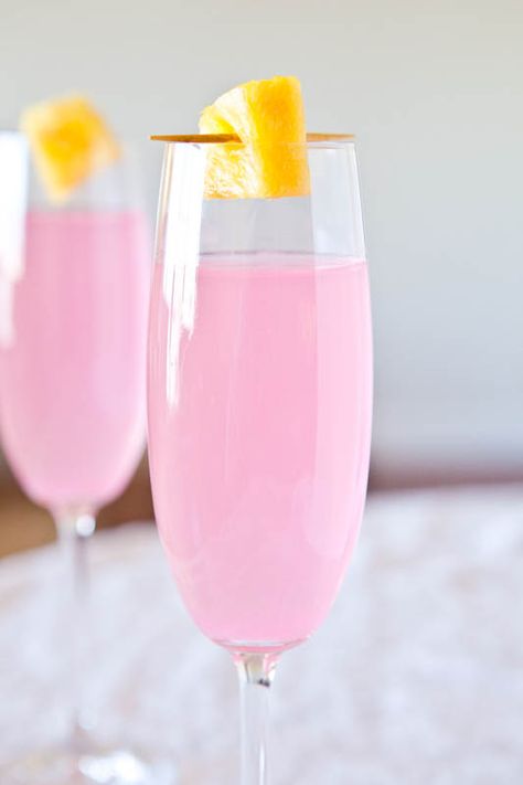 Champagne Punch, Heavy Drinking, Averie Cooks, Punch Recipes, Fruit Punch, Party Drinks, Frappe, Healthy Nutrition, Non Alcoholic