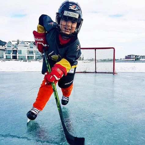 Raven Hockey on Instagram: “Fun at the ODR with @anton_mitchell_hockey #ravenspotting” Hockey Camp, Hockey Kids, Anton, Hockey, Ios, Fan, Fictional Characters, On Instagram, Quick Saves