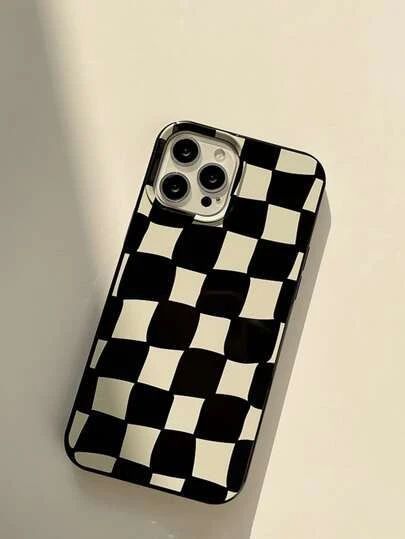 Chess Funny, Phone Case Diy Paint, Diy Phone Case Design, Retro Phone Case, Iphone Case Collection, Girly Phone Cases, Diy Iphone Case, Case Aesthetic, Iphone Cases Cute