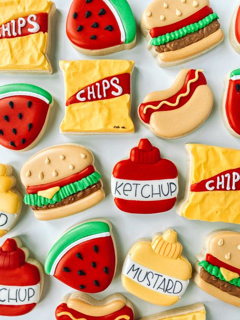 Bbq Theme Cookies, Picnic Decorated Cookies, Picnic Cookies Decorated, Bbq Cookies Decorated, Summer Cookie Ideas, Mini Decorated Cookies, I Do Bbq Cookies, Summer Cookies Decorated, Summer Decorated Cookies