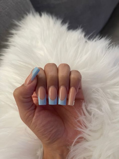 French Tip Baby Blue, Sky Blue French Tip 1.5, Sky Blue French Tip Nails, Classy Nails Short Winter, Baby Blue French Tip Nails, Light Blue French Tip Nails, Nude Square Nails, Baby Blue French Tip, Classy Nails Short