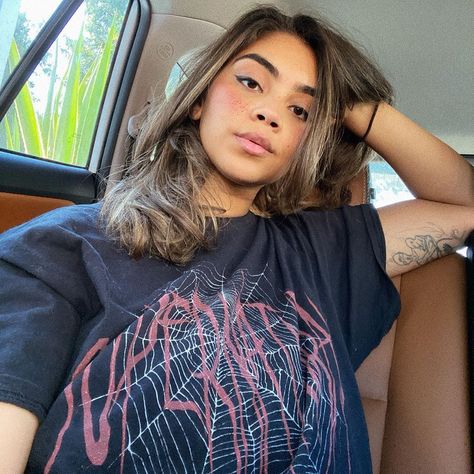 Taylor Giavasis, Pretty Savage, Divine Feminine, Pretty Woman, T Shirts For Women, Women's Top, Hair, On Instagram, Beauty