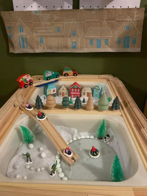 Toddler Sensory Bins, Preschool Christmas Activities, Bedroom Basement, Nursery Activities, Toddler Sensory, Winter Preschool, Daycare Activities, Christmas School, Kids Sensory