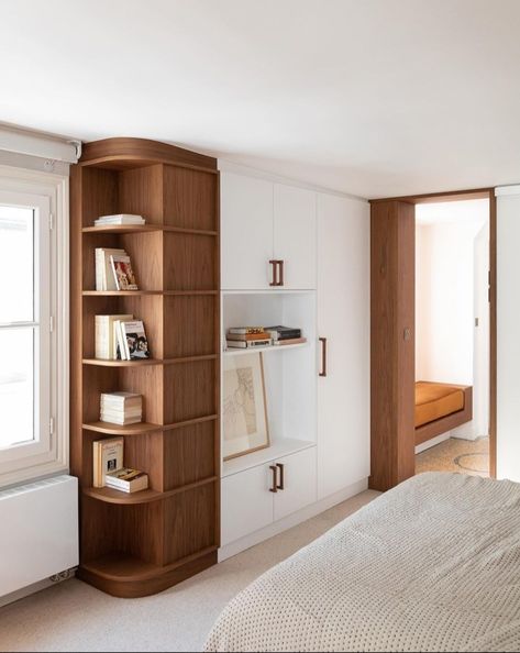 Apartemen Studio, 2023 Photography, Ett Hem, Bedroom Corner, Cabinetry Design, 아파트 인테리어, Parisian Apartment, Book Shelf, Apartment Design