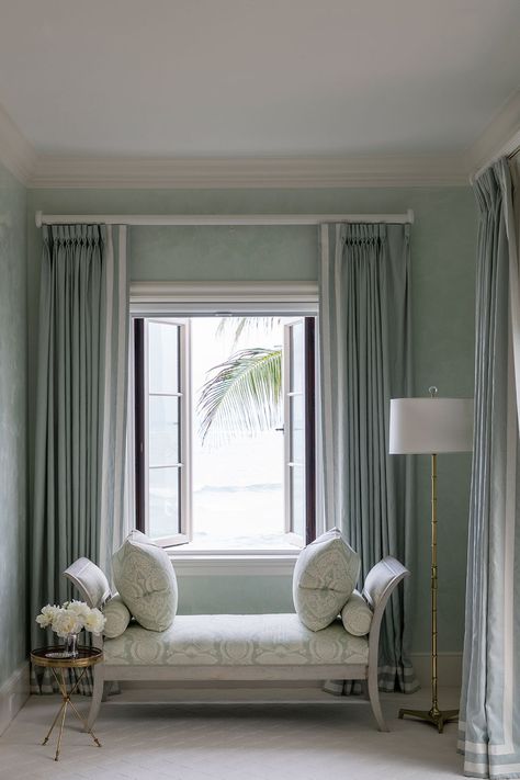 A sophisticated recamier, covered in green-printed fabric, looks out toward the ocean. Hallway Seating, Window Seating, Upper East Side Apartment, Floor Sitting, Hallway Designs, Patterned Bedding, Foyer Design, Modern Stools, Built In Bench