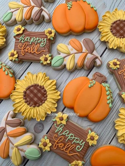 Sunflower Cookies decorated by Lori Todhunter | Sunflower cookies, Fall cookies, Halloween sugar cookies Thanksgiving Flooded Cookies, Sunflower Cookies Decorated, Thanksgiving Cookies Decorated, Holiday Cookies Decorated, Turkey Head, Fall Decorated Cookies, Halloween Sugar Cookies Decorated, Cookies Fall, Sunflower Cookies