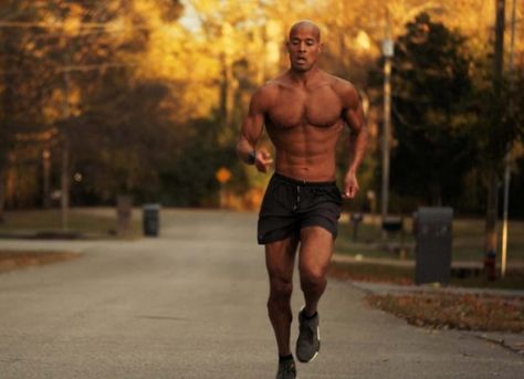 Build Resilience with David Goggins’ Morning Routine David Goggins Workout, David Goggins Quotes, Quotes On Motivation, Teen Workout Plan, The Perfect Workout, David Goggins, Build Resilience, Running Plan, Tim Ferriss