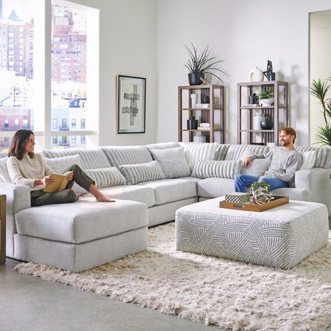 new YEAR, new SECTIONAL INTRO🎉 The Logan modular is here and ready to shake up your home. Check out what all this sectional features: ⭐️Comfort Coil seating featuring Comfor-Gel ⭐️Faux fur & luxurious polyester fabric combination ⭐️Array of design throw pillows ⭐️Modular design for customization ⭐️Steel Tech framing Kova Sectional, Large Sectional Couch, Big Couch, Outdoor Beds, Fabric Combinations, Plain Fabric, Bedding Brands, Living Room Sectional, Modular Sectional