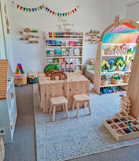 Playroom For Preschoolers, Minimalist Daycare Room, Boho Home Daycare, Preschool Room At Home, Montessori In Home Daycare, Home Daycare Aesthetic, Daycare Playroom Ideas, Boho Daycare Room, Dayhome Setup