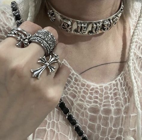 Dope Jewelry, New Rock, Funky Jewelry, Jewelry Lookbook, Chrome Hearts, Jewelry Inspo, Dream Jewelry, Pretty Jewellery, Piercing Jewelry