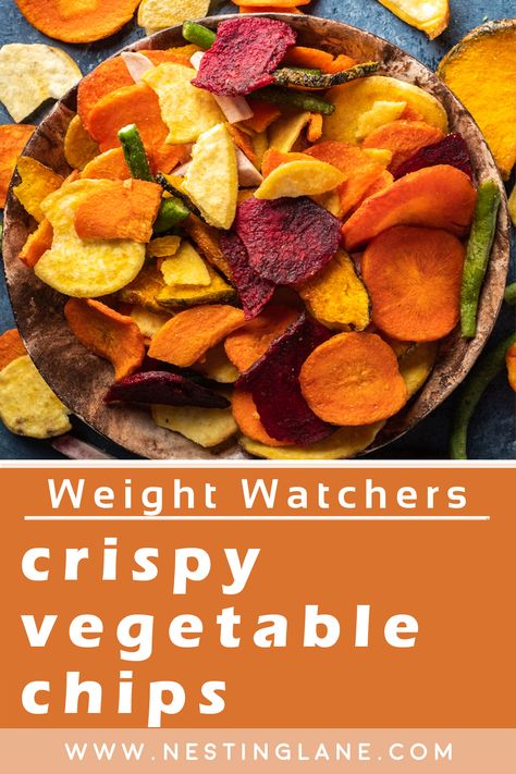 Homemade Veggie Chips, Vegetable Chips Recipe, Ww Vegetarian, Veggie Chips Recipe, Healthy Chips, Vegetable Chips, Vegetable Crisps, Vegetable Snacks, Veggie Snacks