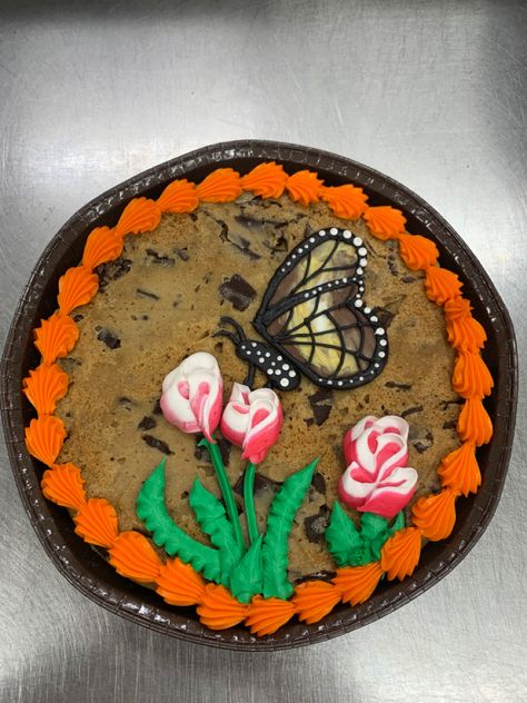 Spring Cookie Cake Designs, Spring Cookie Cake, Message Cookies, Frosting Ideas, Large Cookies, Cookie Cake Designs, Cakes Decorated, Birthday Cake For Mom, Butterfly Cookies