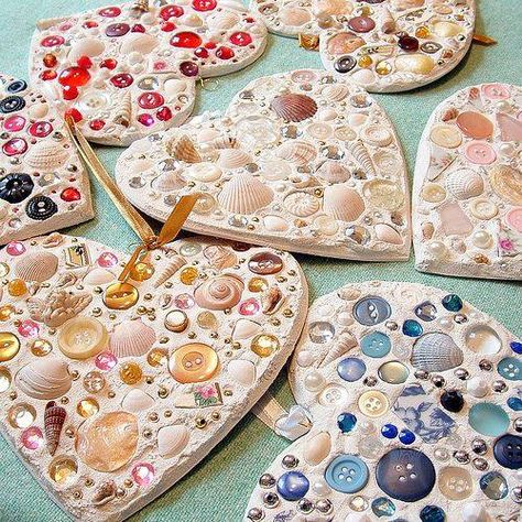 Button Ornaments, Shell Ornaments, Primitive Crafts, Craft Club, Salt Dough, Beach Crafts, Seashell Crafts, Childrens Crafts, Fun Crafts For Kids