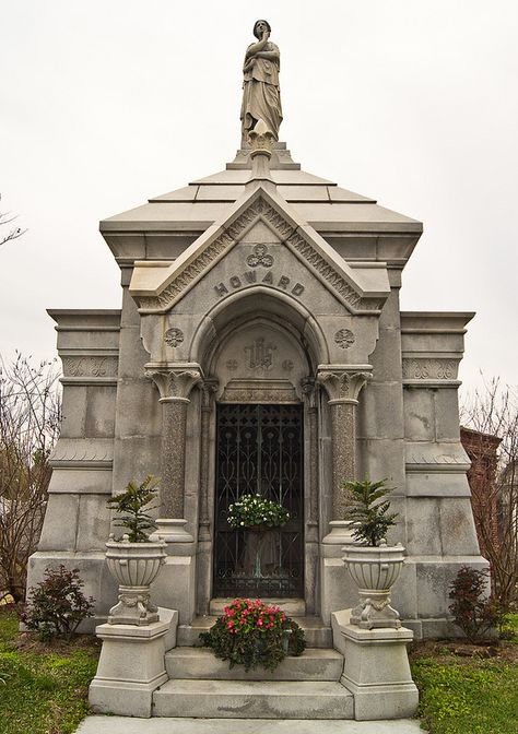 New Orleans-44 Famous Cemeteries, Cemetery New Orleans, Cemetery Photos, Nola Trip, New Orleans Cemeteries, New Orleans Vacation, Cemetery Angels, Cemetery Monuments, Cemetery Statues