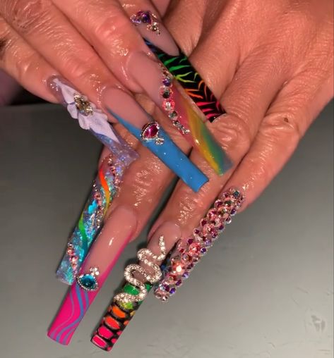 Become A Nail Tech, Junky Long Nails, Long Nails Rainbow, Cardi B Nails Long, Long Rainbow Acrylic Nails, Lsd Nails, Extendo Nails, How To Nail Art, Rasta Nails