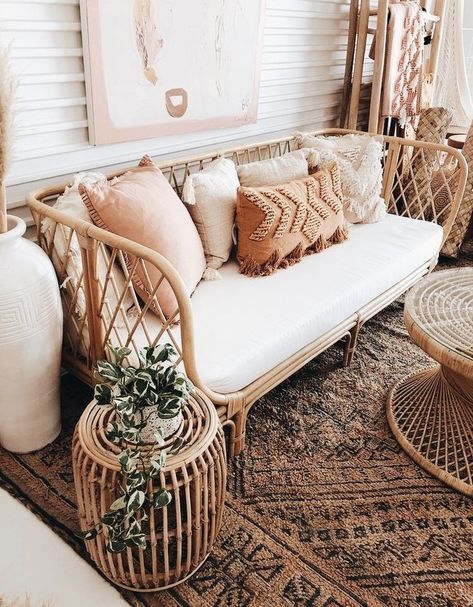 Boho Seating, Vintage Living Room Decor, Boho Chic Living Room, Bohemian Living Rooms, Boho Chic Bedroom, Vintage Living Room, Décor Boho, Chic Living Room, Boho Dekor