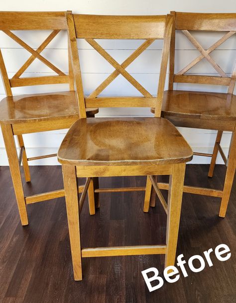 Wood Barstool Makeover, Refurbished Bar Stools, Bar Stool Makeover, Painted Bar Stools, Diy Bar Stools, Stool Makeover, Black Counter Stools, Counter Stools With Backs, Chair Redo