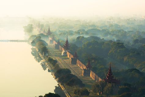 Mandalay Moat, Mandalay Palace, Dhanush Mass Images, Burmese Culture, Ethnic Makeup, Boy Outfits Aesthetic, Mandalay Myanmar, Myanmar Art, Myanmar Travel