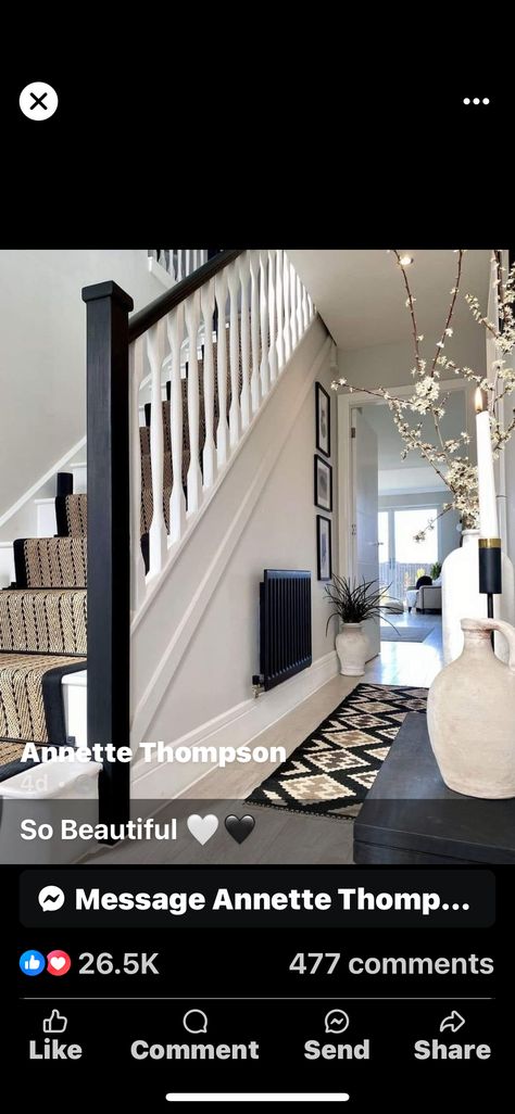 Black And White Hallway, Hall Ways Ideas, Modern Hallway Design, Beige Hallway, House Staircase, Narrow Hallway Decorating, Home Hall Design, Hallway Designs, Hallway Design