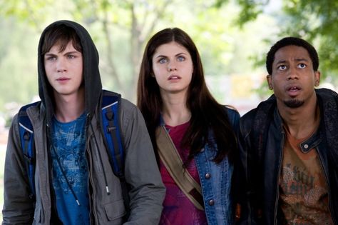 Percy annabeth and grover off on an adventure Percy Jackson Movie Cast, Percy Jackson Lightning Thief, Percy Jackson Movie, Hulk Character, Chris Columbus, Lightning Thief, Hazel Levesque, Frank Zhang, Alexander Ludwig