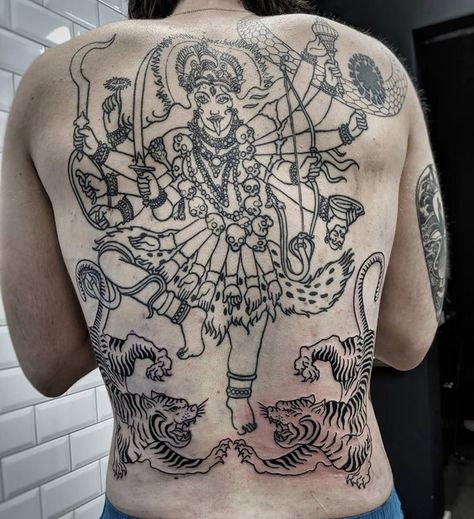 kali ma back tattoo Kali Stomach Tattoo, Kali Ma Back Tattoo, Trimurti Tattoo, Ma Kali Tattoo, Kali Chest Tattoo, Kali Back Tattoo, Kali Goddess Tattoo, Kali Ma Tattoo, Spiritual Back Tattoos