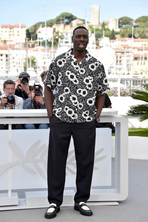 Dinner Outfit Men, Cannes Film Festival 2022, Men Festival Outfit, Mens Streetwear Outfits, Cannes 2022, Festival Outfits Men, Dinner Wear, Printed Shirts Men, Big Men Fashion