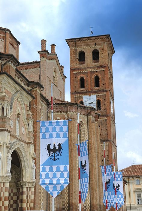 Asti Italy, Piedmont Italy, Graphics Animation, The Cathedral, Motion Graphics Animation, Motion Graphics, Photo Image, Louvre, Motion