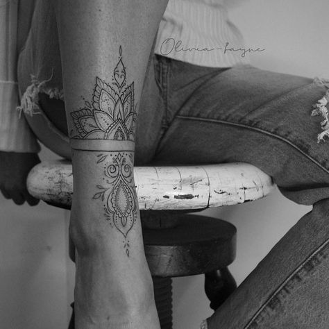 Ankle Tattoo Mandala, Ankle Tattoos For Women Mandala, Ankle Cuff Tattoo, Leg Tattoos For Women, Mandala Foot Tattoo, Wrap Around Ankle Tattoos, Ankle Foot Tattoo, Mandela Tattoo, Cuff Tattoo