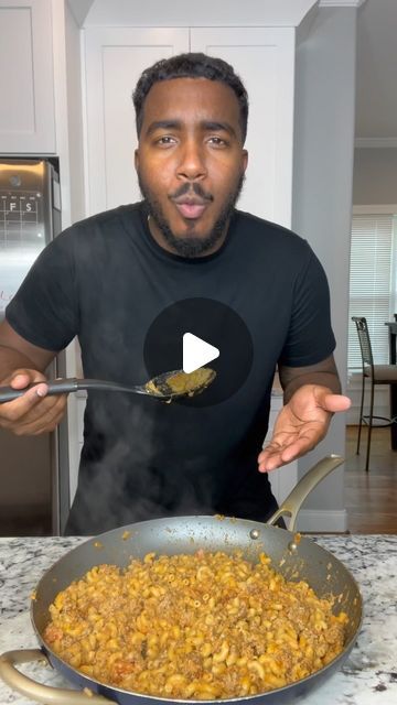 Renzo on Instagram: "Homemade Hamburger Helper!   Wanted something simple for dinner & instantly thought about this classic! Quick throwback to this recipe, one of my childhood favorites but homemade!   Full ingredient list:  2 cups elbow macaroni noodles  2 cups water  1-1.5 lb ground turkey or beef  1/2-1/2 cup tomato sauce (chunky)  1/2-3/4 cup heavy cream (or milk)  1/2 cup shredded cheese  1/4 cup diced onion  1 tbsp garlic paste  2 tsp garlic powder 2 tsp onion powder 1 1/2 tsp chili powder 1-2 tsp black pepper 1 tsp salt   After everything is combined allow pan to simmer on low for about 10-15 minutes until pasta is fully cooked!" Macaroni Noodles, Mexican Soup Recipes, Hamburger Helper Recipes, Pasta Noodle Recipe, After Everything, Homemade Hamburger, Homemade Hamburgers, Hamburger Helper, Hamburger Meat