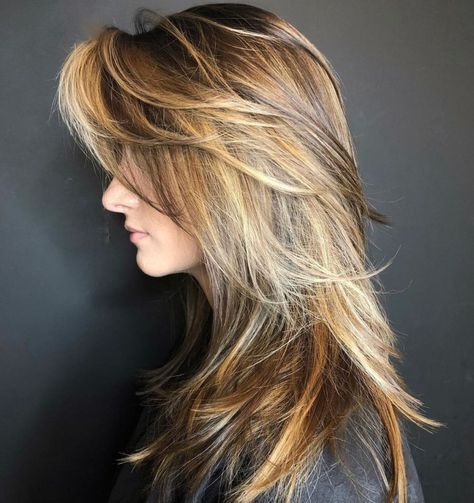 Layered Cut With Swoopy Bangs For Long Hair Hair With Side Bangs, Haircuts Layered, Layered Bangs, Long Shag Haircut, Layered Haircuts With Bangs, Side Bangs Hairstyles, Layered Hair With Bangs, Layered Hairstyles, Long Bob Haircuts