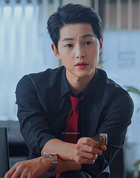 Song Joong Ki Cute Quotes Drama Korea, Vincenzo Cassano, Love Poetry Images, Fav Person, Song Joong, Hd Pictures, Kim Soo Hyun, Cute Celebrity Guys, Handsome Actors