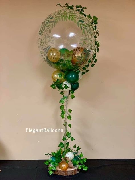 Safari Birthday Centerpiece Ideas, Jungle Theme Centerpieces Diy, Safari Balloon Centerpieces, Jungle Centerpieces Ideas, Safari Shower Ideas, Kylie Baby Shower, Safari Centerpieces, Balloon Baby Shower Centerpieces, Safari Theme Birthday Party