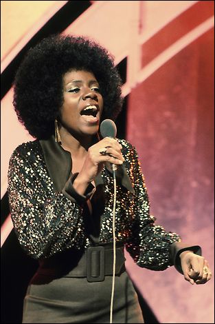 Gloria Gaynor 70s Singers, Gloria Gaynor, 70's Disco, Musica Disco, Disco Style, Disco Fever, Black Entertainment, Disco Era, Disco Music