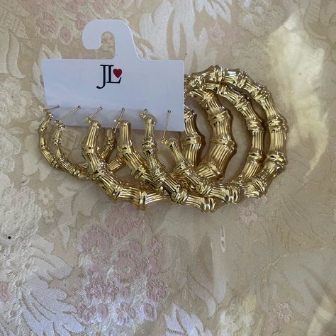 Bamboo Hoop Earrings Gold Plated 3 Pairs Metal Pattern Large Round Design &Med New Never Worn Jewelry Y2k Jewelry Gold, Woman Hygiene, Hoop Earrings Y2k, Big Gold Earrings, Good Earrings, Gold Bamboo Earrings, Thick Earrings, Hoop Earrings Aesthetic, School Pic