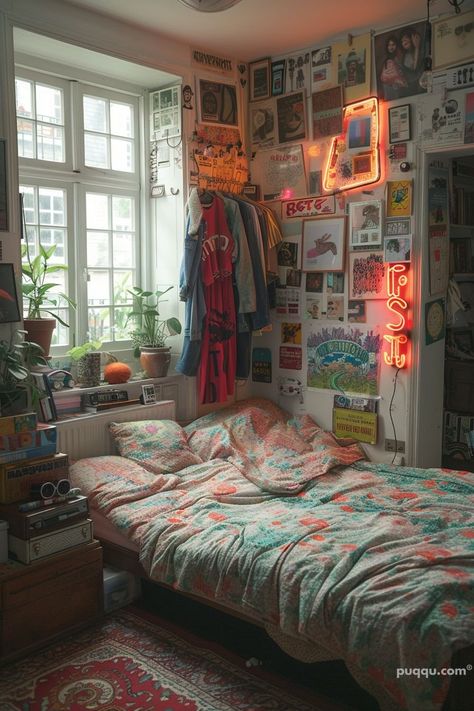 Messy Room Aesthetic: Embrace the Chaotic Vibes - Puqqu Messy Room Aesthetic, Messy Room, Aesthetic Bedroom, Room Aesthetic, Dream Bedroom, Bedroom Inspo, Minimalist Bedroom, My New Room, Cozy Bedroom