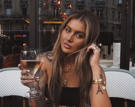 Jamie Genevieve Hair, Jamie Genevieve, Paris Honeymoon, Sunkissed Skin, Brunette Hair With Highlights, Day Dreaming, Long Hairstyle, Neutral Makeup, Hair Women