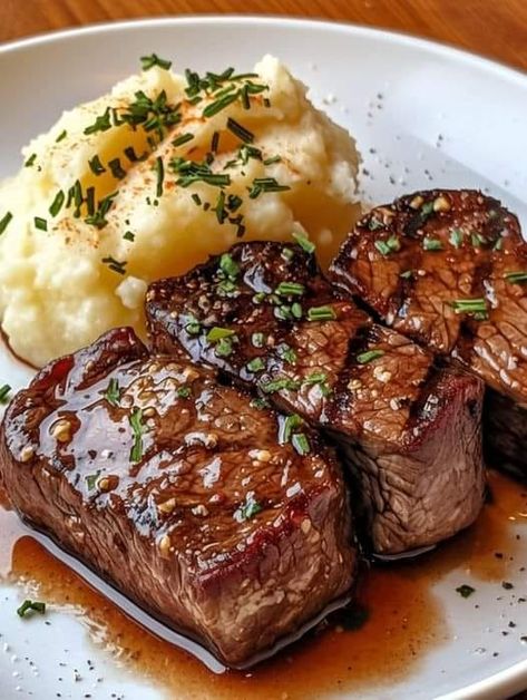 Mediterranean Kitchen Recipes 2024 | Garlic Butter Steak Bites and Mash 🍽️ | Facebook Birthday Steak Dinner Ideas, Beef Starters, Medium Well Steak, Steak Aesthetic, Beef Chuck Steak Recipes, Easy Protein Meals, Garlic Butter Steak Bites, Butter Steak Bites, Steak And Potatoes