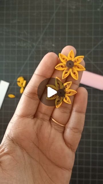 LittleQuills&Supplies on Instagram: "Let's design something simly sweet ☀️ Stay tuned for step by step tutorial series coming soon 💞 #quilling #paperquilling #paperart" Quilling Step By Step, Quilling Tutorial Step By Step, How To Paper Quill For Beginners, Paper Quilling Materials, Paper Quilling Tools, Paper Quilling Tools How To Use, Size And Weight Of Paper For Edge Quilling, Quilling Patterns Tutorials, Quilling Supplies