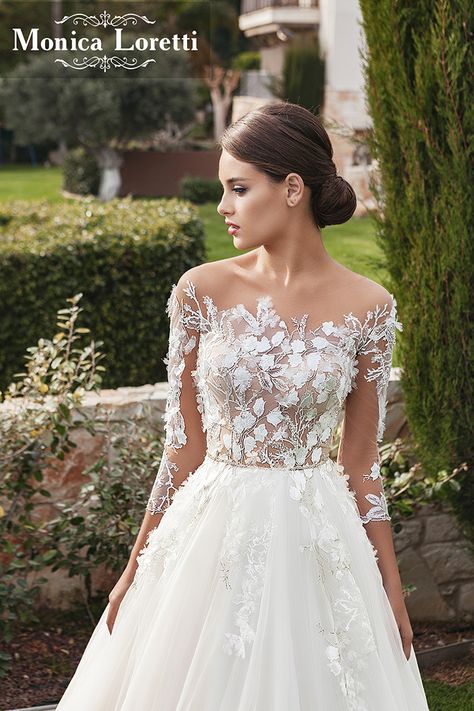 Monica Loretti | Luxury Grace 2018 | Bridal Fashion Luxury Lace Wedding Dress With Floral Embroidery, Monica Loretti Wedding Dress, A-line Wedding Dress With Floral Applique, A-line Wedding Dress With Floral Embroidery, Luxury Floral Applique Romantic Wedding Dress, Chic Wedding Gown, Wedding Dresses Videos, Wedding Dress Suit, Muslim Wedding Dresses