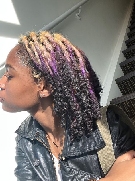 Colored Roots Locs, Purple And Blonde Locs, Multi Colored Locs, Reverse Dyed Locs, Loc Colors, Dyed Locs, Short Locs Hairstyles, Dyed Hair Inspiration, Curly Hair Styles Easy