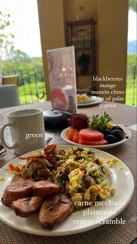 #breakfast #hotel #costarica #wholefoods Healthy Hotel Breakfast, Cultural Breakfast, Sick Breakfast, Well Rounded Breakfast, Primal Diet Food List, European Breakfast, Caveman Diet Recipes, Italian Dinner Recipes, Meal Prep Snacks